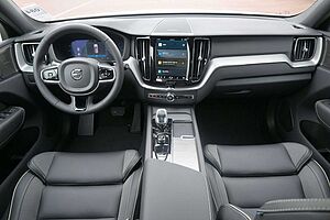 Volvo  B4 B Autom. Plus Dark*STDHZG*BLIS*ACC