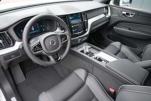 Volvo  B4 B Autom. Plus Dark*STDHZG*BLIS*ACC*AHK
