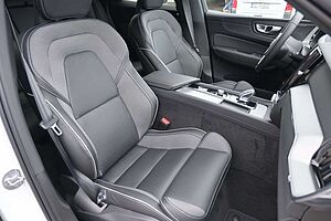 Volvo  B4 B Autom. Plus Dark*STDHZG*BLIS*ACC*AHK