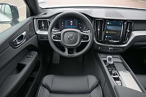 Volvo  B4 B Autom. Plus Dark*STDHZG*BLIS*ACC*AHK