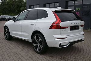 Volvo  B4 B Autom. Plus Dark*STDHZG*BLIS*ACC*AHK