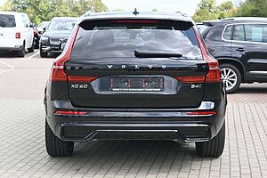 Volvo  B4D AWD Ultimate Dark*LUFT*360*B&W*PANO*AHK