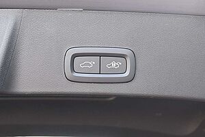Volvo  T5 Recharge Plug-In Hybrid Plus Bright