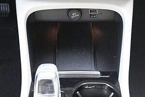 Volvo  T5 Recharge Plug-In Hybrid Plus Bright