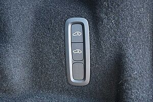 Volvo  R Design PHEV MAPS*Luft*B&W*STHZG*HUD*