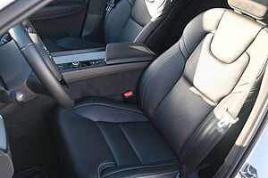 Volvo  R Design PHEV MAPS*Luft*B&W*STHZG*HUD*