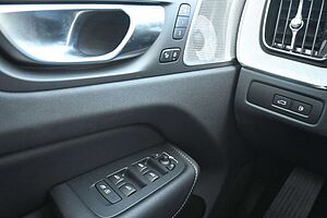 Volvo  T8 Ultra Dark*STDHZG*360°*Massage*NP: 89T€