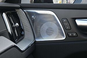 Volvo  T8 Ultra Dark*STDHZG*360°*Massage*NP: 89T€