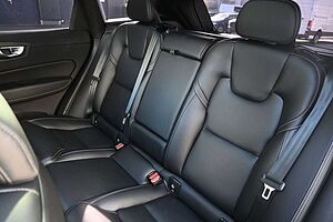 Volvo  T8 R Design PHEV MAPS*Luft*B&W*STHZG*HUD*