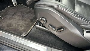 Volvo  T8 PHEV AWD R Design*360°*Massage*LUFT*B&W*