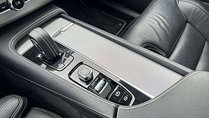 Volvo  T8 PHEV AWD R Design*360°*Massage*LUFT*B&W*