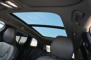 Volvo  B5 AWD Ultra Dark*LUFT*360°*ACC*AHK
