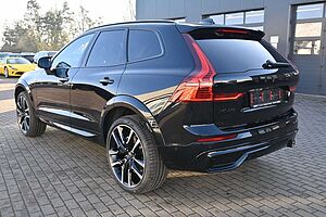 Volvo  B5 AWD Ultra Dark*LUFT*360°*ACC*AHK