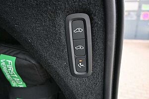 Volvo  T8 AWD RC Ultra Dark*LUFT*360°*ACC*AHK