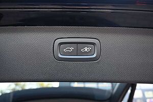 Volvo  T8 AWD RC Ultra Dark*LUFT*360°*ACC*AHK