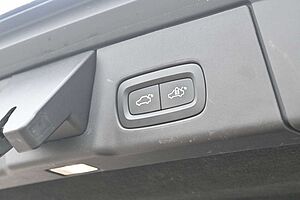 Volvo  D5 Inscrip* AWD*360°*MASS*LUFT*NAV*MIETKAUF