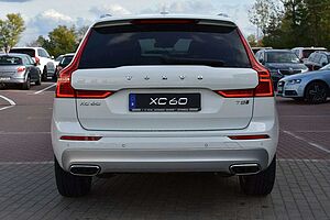 Volvo  T8 Twin Engine AWD Momentum*PANO*LUFT*STHZG