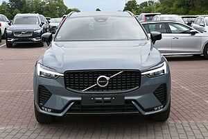 Volvo  R-Design B4 AWD *Pano*STHZ*HU*