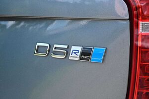 Volvo  D5 AWD*R-Design*STHZ*360°*LUFT*MIETKAUF