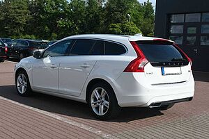 Volvo  D6*Sum*SD*NAVI*STHZ*E-KZ*Miete*Mietkauf