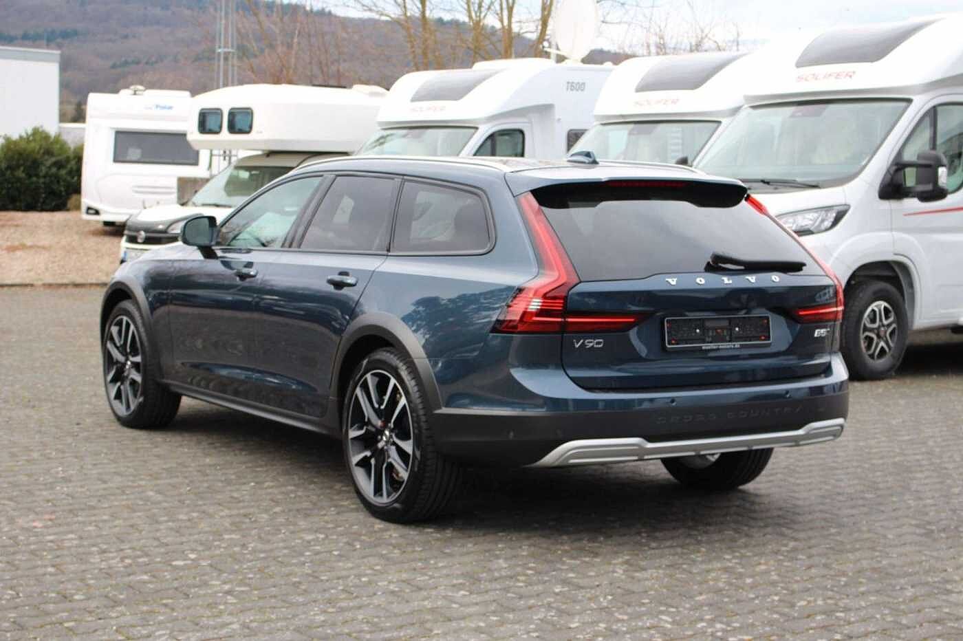 Volvo  V90 CC B5 AWD Plus +harman+Standheizung+AHK+