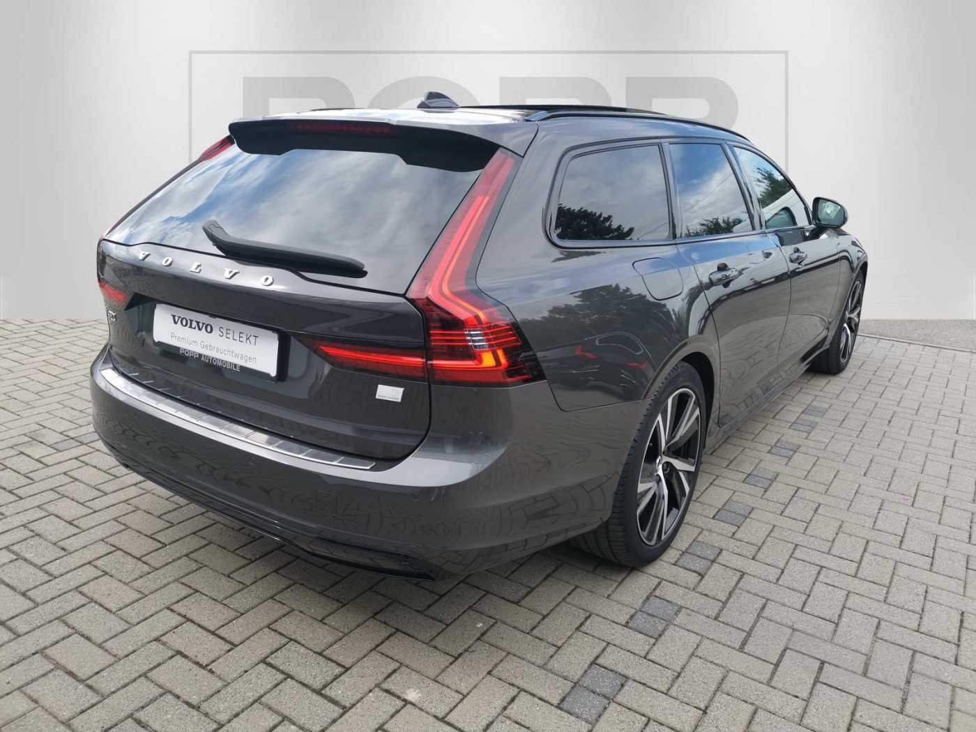 Volvo  T6 AWD Recharge R Design 360° ACC 2xSHZ PANO