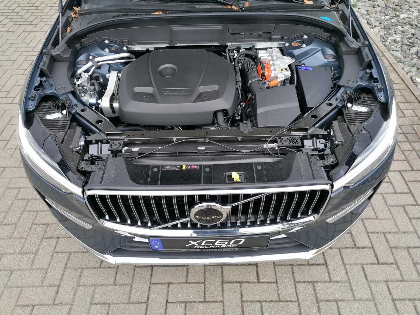 Volvo  T6 AWD Recharge Plus Bright 0,5% 360° LED