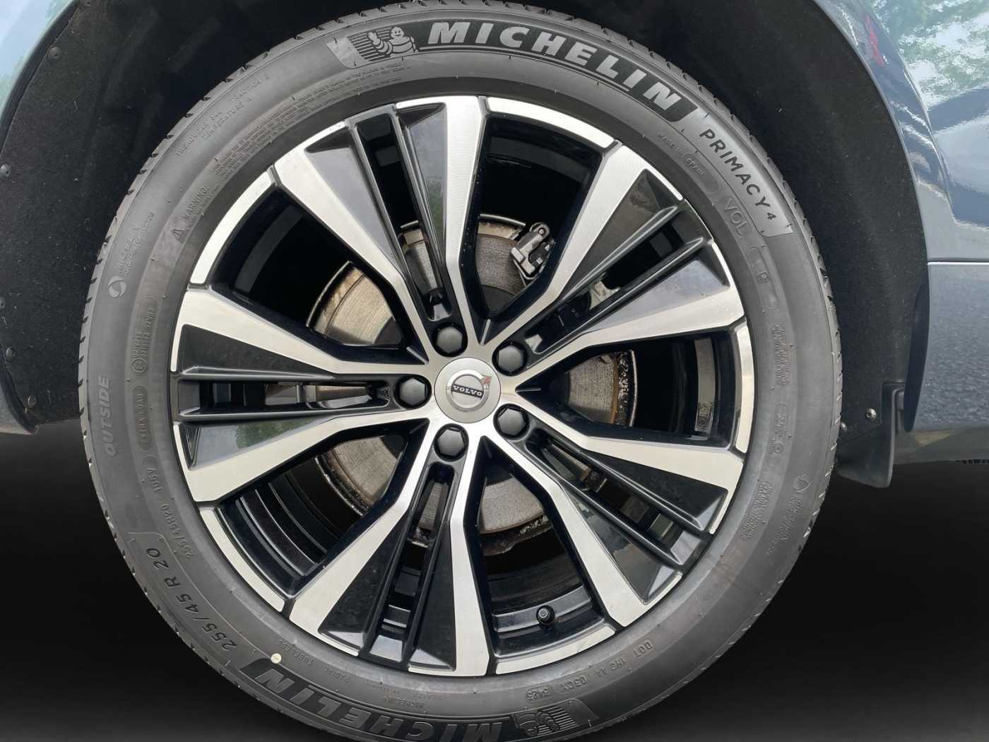 Volvo  20'