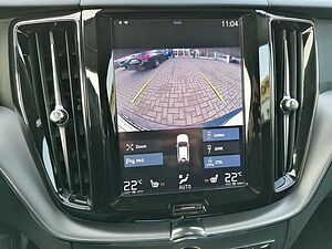 Volvo  B4 AWD Momentum Pro AHK BLIS CAM LED MEMORY