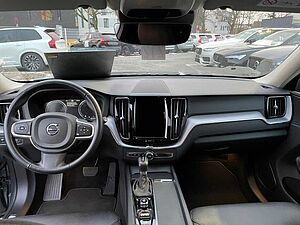 Volvo  D4 Momentum Pro 2xPDC DAB FHZ LED NAV SHZ