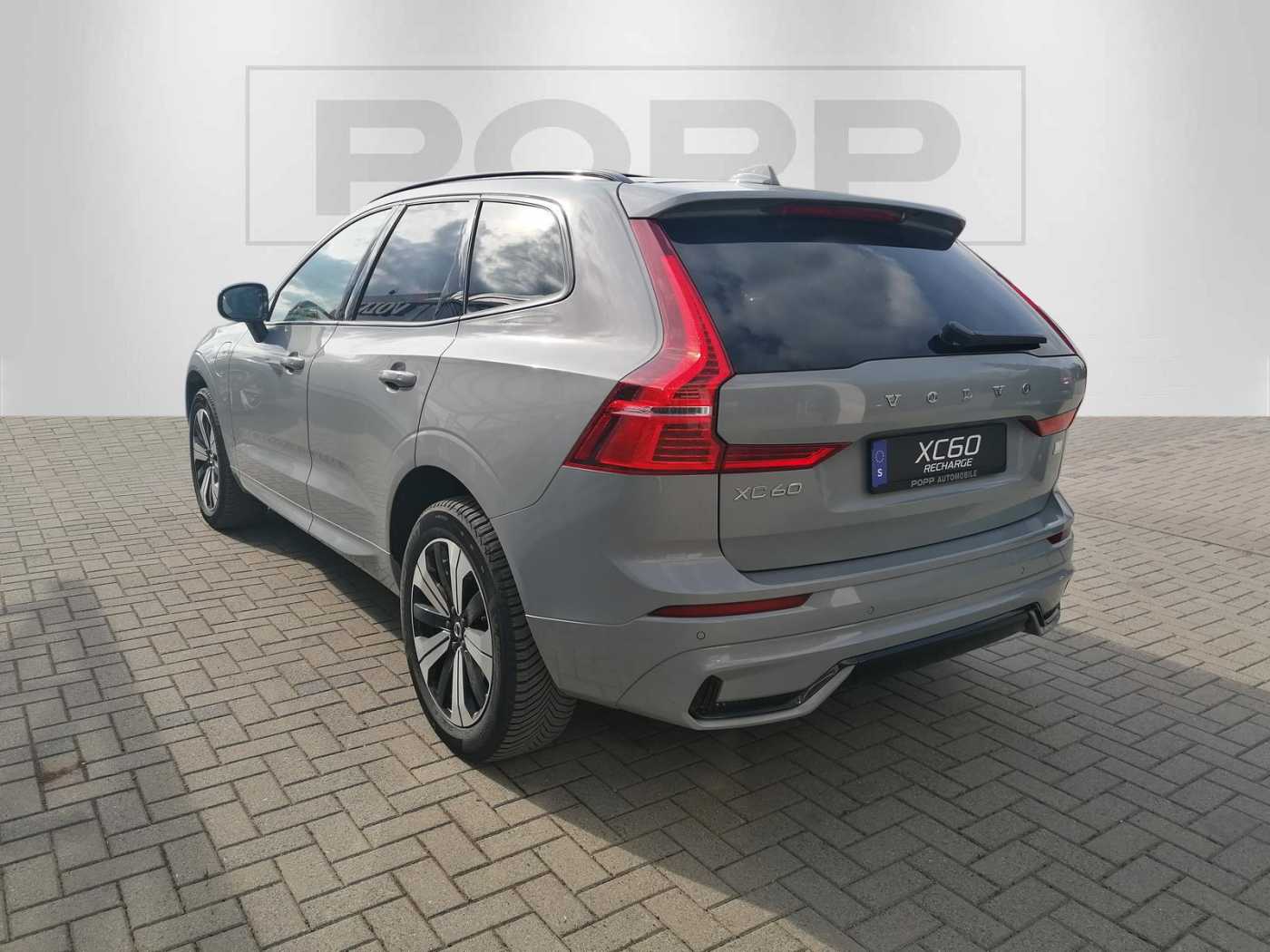 Volvo  T6 AWD Recharge Plus Dark 4xSHZ ACC LHZ