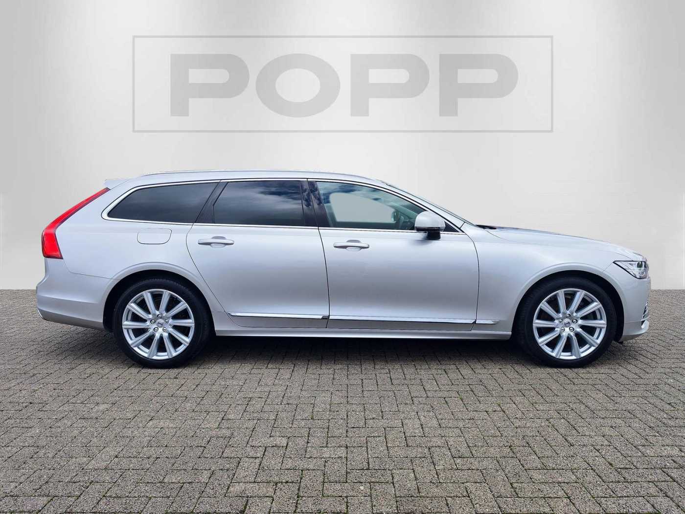 Volvo  T8 AWD Hybrid Inscription 360° AHK PANO STHZ