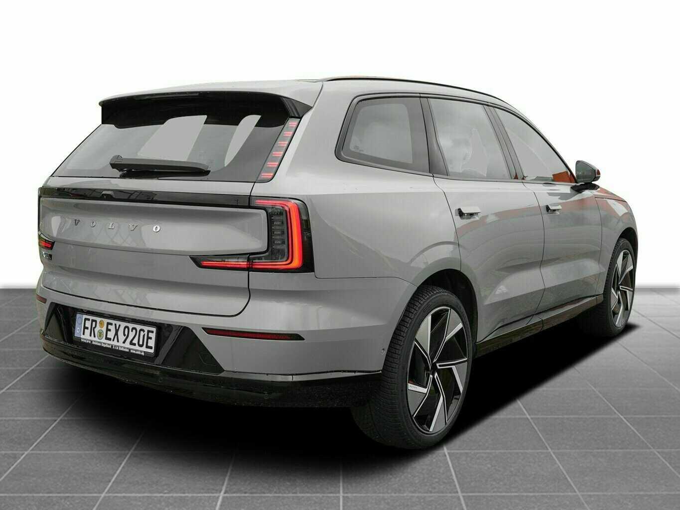 Volvo  ULTRA TWIN MOTOR 7-SITZ AWD MY25