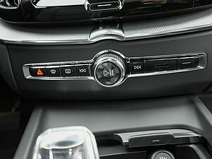 Volvo  T6 PLUS DARK HYBRID BUSINESS MY25
