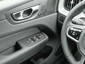 Volvo  T6 PLUS DARK HYBRID BUSINESS MY25