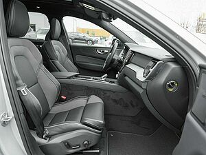 Volvo  T6 PLUS DARK HYBRID BUSINESS MY25