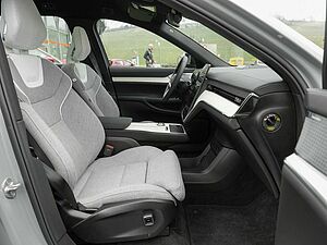 Volvo  ULTRA TWIN MOTOR 7-SITZ AWD MY25