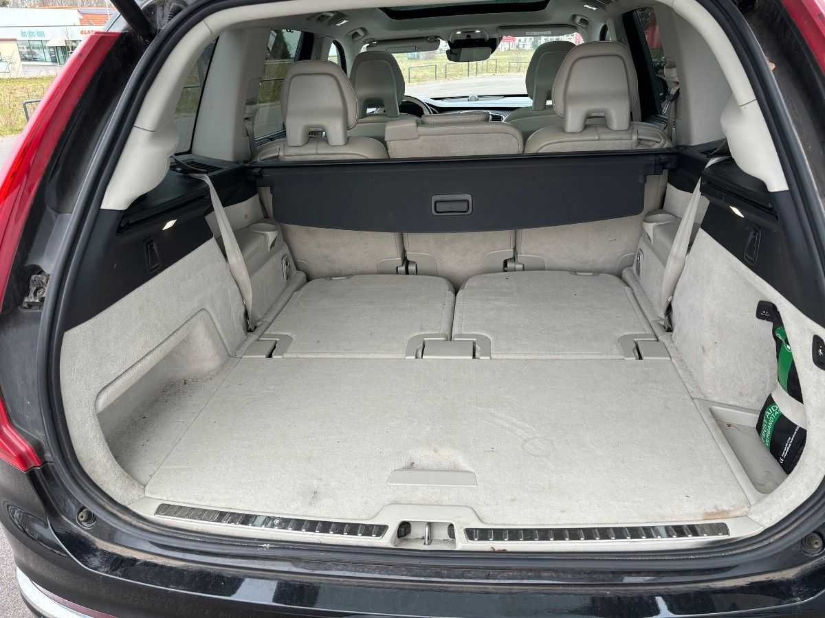 Volvo  D5 AWD Inscription - Verkauf nur an Gewerbe