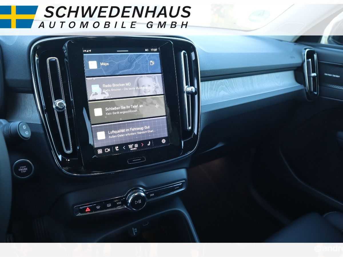 Volvo  B4 BENZIN PLUS DARK STANDHEIZUNG
