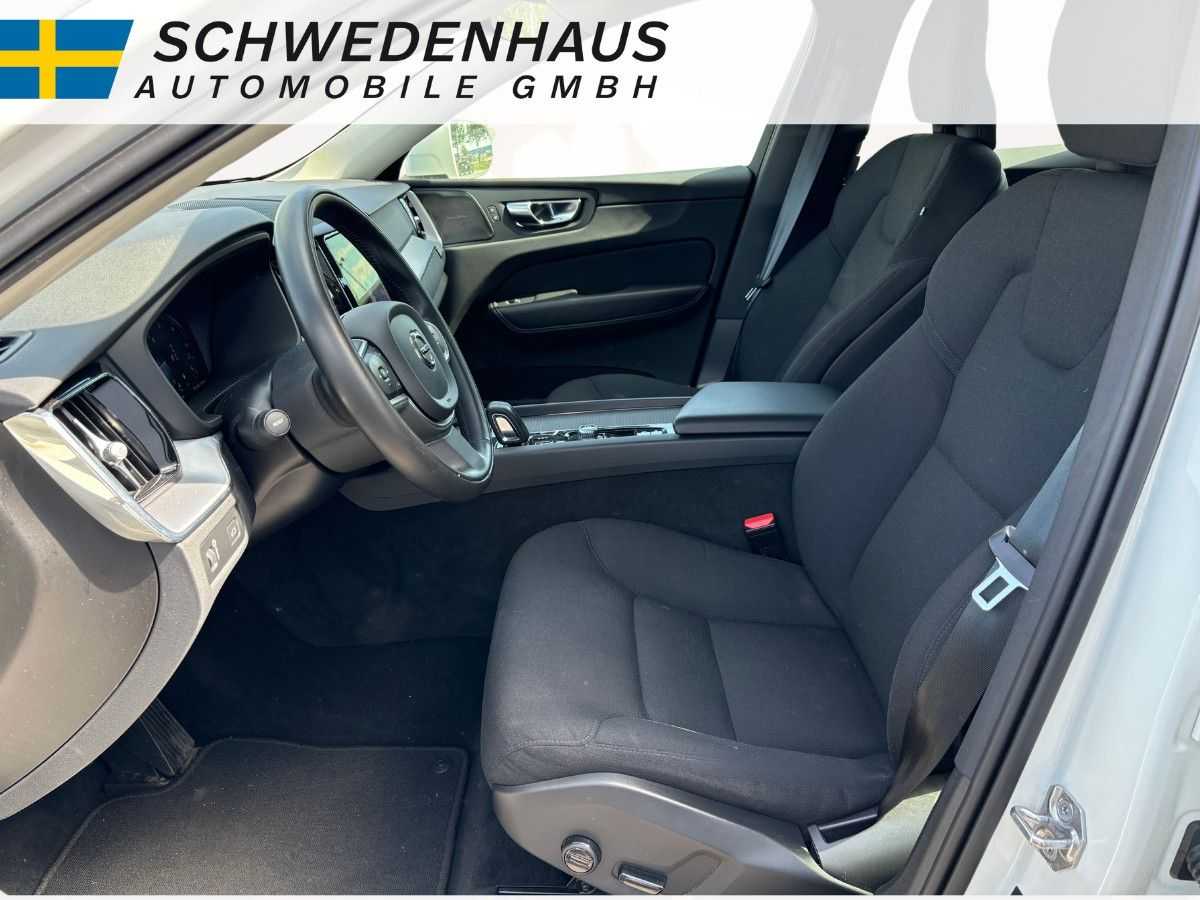 Volvo  B4 DIESEL MOMENTUM PRO AWD STANDHEIZUNG