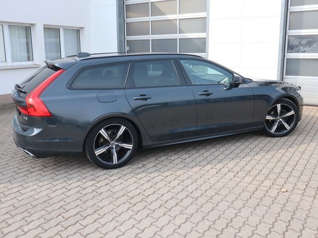 Volvo  D4 R Design HUD*Akustik*StdHzg*360°