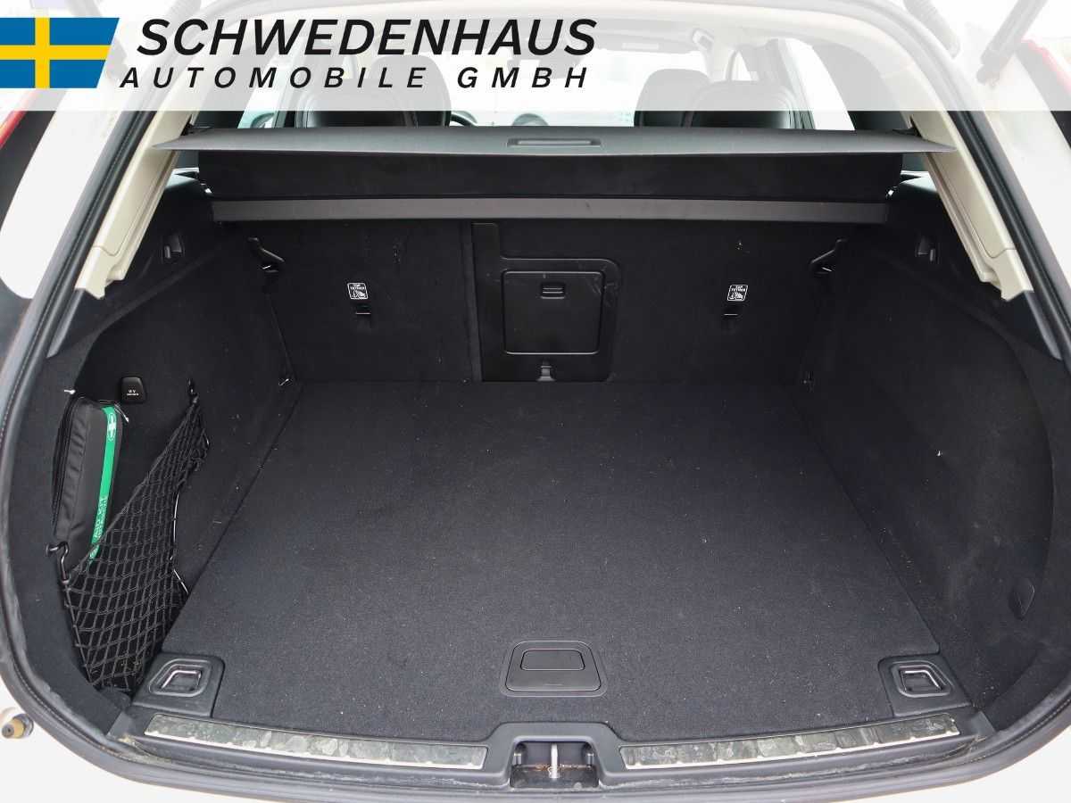 Volvo  D4 MOMENTUM BUSINESS PAKET WINTER PAKET