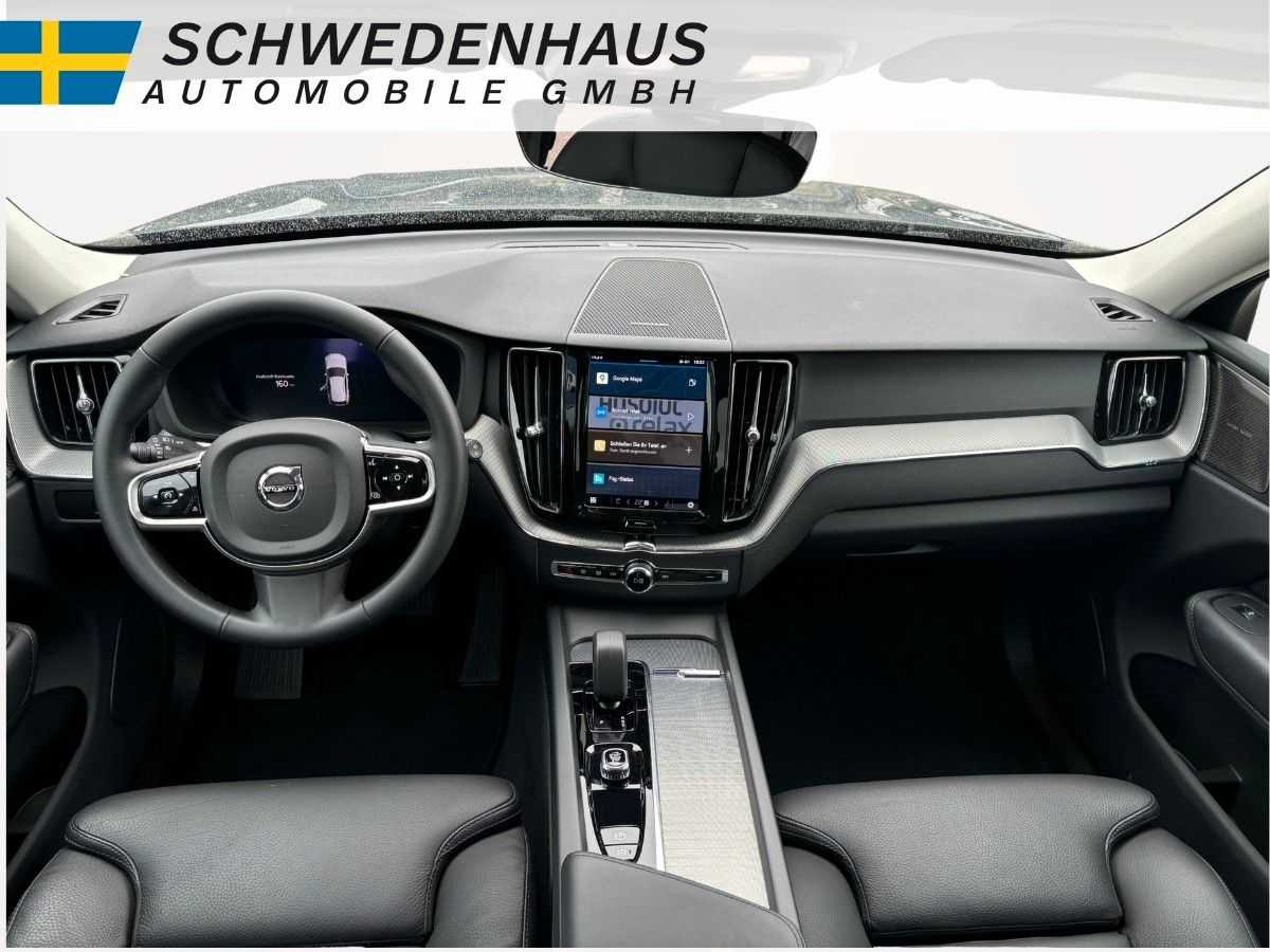 Volvo  B4 AWD PLUS DARK