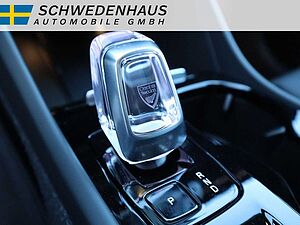 Volvo  B4 BENZIN PLUS DARK STANDHEIZUNG