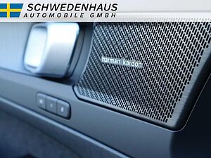 Volvo  B4 BENZIN PLUS DARK STANDHEIZUNG