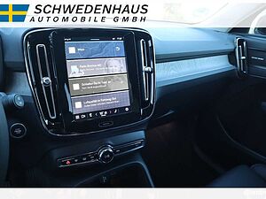 Volvo  B4 BENZIN PLUS DARK STANDHEIZUNG