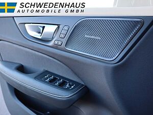 Volvo  B4 DIESEL PLUS DARK HARMAN KARDON