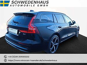 Volvo  B4 DIESEL PLUS DARK HARMAN KARDON