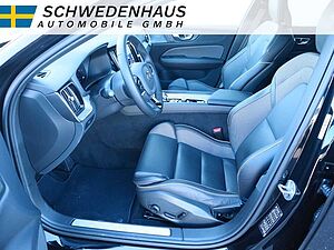 Volvo  B4 DIESEL PLUS DARK HARMAN KARDON