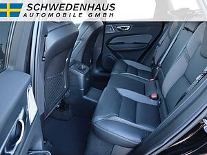 Volvo  T6 AWD ULTIMATE BLACK EDITION B&W